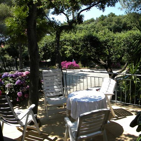 Hotel La Rosa Del Tirreno Ліворно Екстер'єр фото