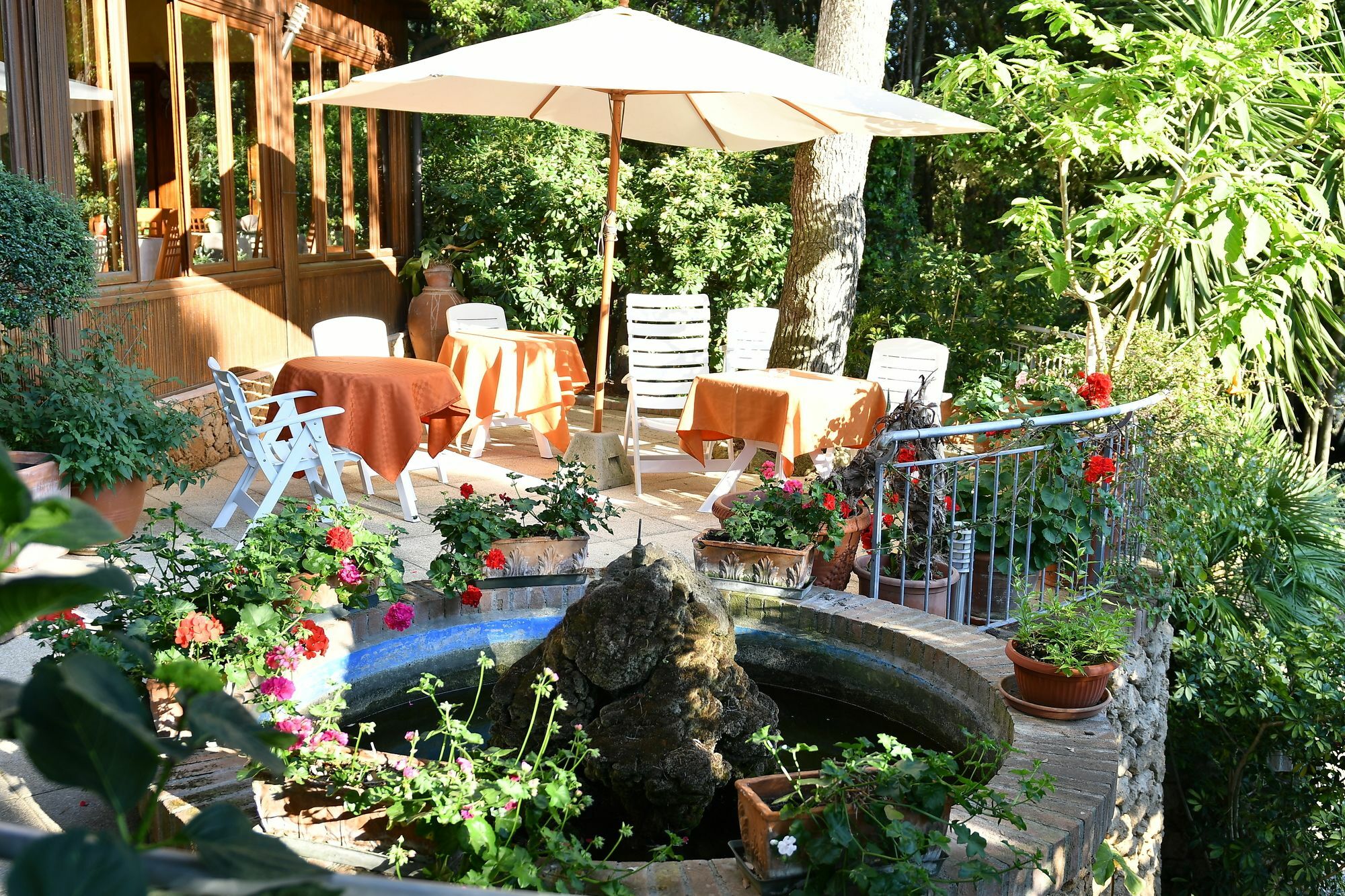 Hotel La Rosa Del Tirreno Ліворно Екстер'єр фото
